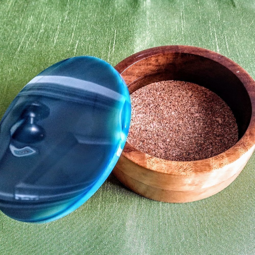 Boutique Brasil Natural Blue Agate Round Wood Box